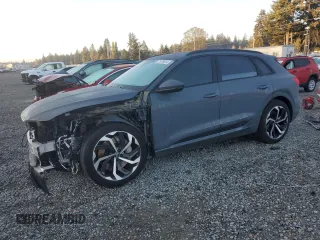 2024 Audi Q8 e-tron z VIN WA16AAGE0RB028245, wystawiony jako Copart lot #76139614 z przebiegiem 15 330 mil mil oraz Szkody całkowita. Historia ofert i sprzedaży dostępna na DreamBid. Obrazek 1.