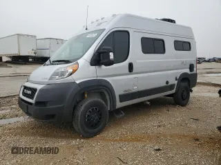 2021 Ram ProMaster Cargo with VIN 3C6LRVBG2ME584044, listed as a Copart auction lot 44139125 with 33,302 mi miles and Salvage Title. Bid and sale history available at carsss.com. Image 1.