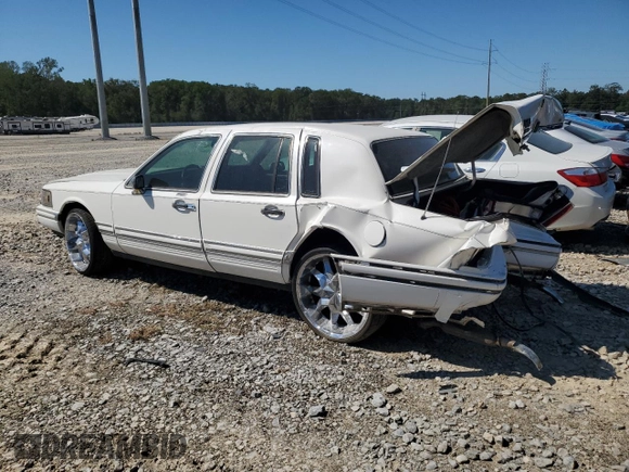 1994 Lincoln Town Car Signature z VIN 1LNLM82W7RY781174, wystawiony jako Copart lot #69642754 z przebiegiem 149 185 mil mil oraz Szkoda całkowita • Salvage title. Historia ofert i sprzedaży dostępna na DreamBid. Obrazek 2.