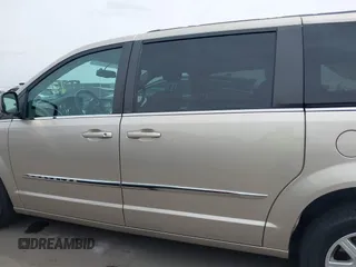 2012 Chrysler Town & Country Touring with VIN 2C4RC1BG8CR362649, listed as a IAAI auction lot 41929036 with 162,870 mi miles. Bid and sale history available at carsss.com. Image 13.