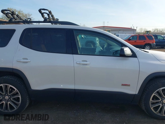 2017 GMC Acadia SLT z VIN 1GKKNVLS7HZ229453, wystawiony jako IAAI lot #42091669 z przebiegiem 137 292 mil mil oraz . Historia ofert i sprzedaży dostępna na DreamBid. Obrazek 13.
