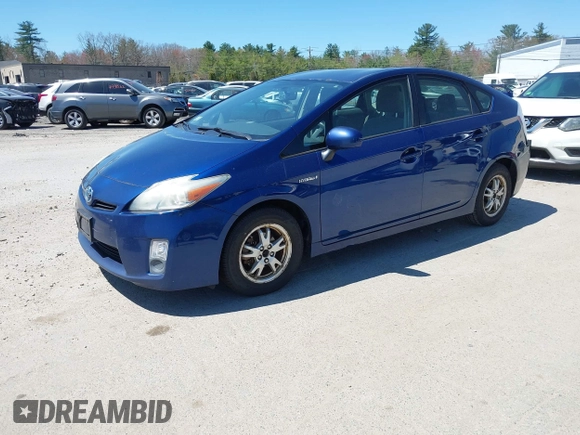 2010 Toyota Prius II with VIN JTDKN3DU9A1298360, listed as a IAAI auction lot 42169184 with 207,738 mi miles. Bid and sale history available at carsss.com. Image 2.