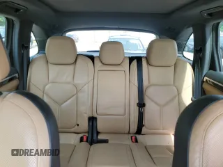 2014 Porsche Cayenne z VIN WP1AA2A2XELA95345, wystawiony jako Copart lot #55649365 z przebiegiem 116 325 mil mil oraz Szkoda całkowita • Salvage title. Historia ofert i sprzedaży dostępna na DreamBid. Obrazek 10.