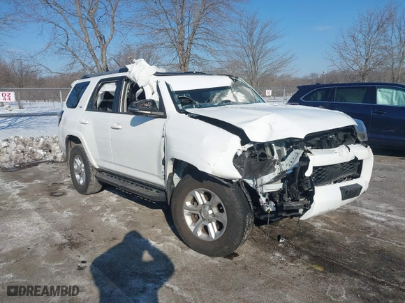 2022 Toyota 4Runner SR5 Premium with VIN JTENU5JR0N6058842, listed as a IAAI auction lot 41405515 with 27,480 mi miles. Bid and sale history available at carsss.com. Image 6.