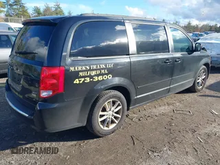 2014 Dodge Grand Caravan SXT with VIN 2C4RDGCG4ER337202, listed as a IAAI auction lot 40781755 with 258,524 mi miles and . Bid and sale history available at DreamBid. Image 4.