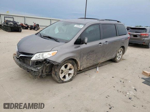 2020 Toyota Sienna LE Auto Access Seat с VIN 5TDKZ3DC1LS050976, выставлен на аукционе Copart как лот 55835635 с пробегом 76 450 миль миль и Списание • Salvage title. История ставок и продаж доступна на DreamBid. Изображение 1.