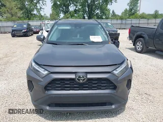 2022 Toyota RAV4 XLE with VIN 2T3W1RFV1NW188402, listed as a IAAI auction lot 42487520 with 75,900 mi miles and . Bid and sale history available at DreamBid. Image 11.