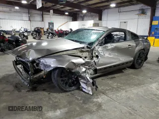 2005 Ford Mustang GT Deluxe z VIN 1ZVFT82H155242094, wystawiony jako Copart lot #61253855 z przebiegiem 52 731 mil mil oraz Nie do naprawy • Non repairable. Historia ofert i sprzedaży dostępna na DreamBid. Obrazek 1.