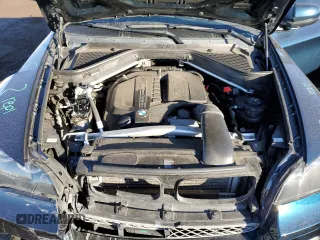 2013 BMW X6 xDrive35i z VIN 5UXFG2C5XDL786031, wystawiony jako Copart lot #42719395 z przebiegiem 95 920 mil mil oraz Szkoda całkowita • Salvage title. Historia ofert i sprzedaży dostępna na DreamBid. Obrazek 12.