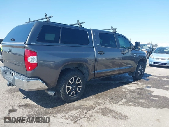 2016 Toyota Tundra SR5 z VIN 5TFEW5F13GX197216, wystawiony jako IAAI lot #42484300 z przebiegiem 93 124 mil mil oraz . Historia ofert i sprzedaży dostępna na DreamBid. Obrazek 4.
