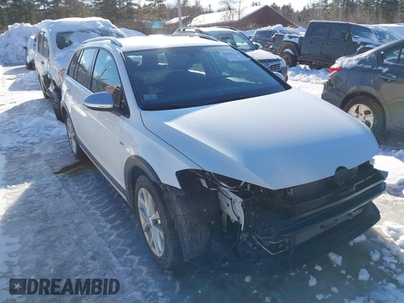 2019 Volkswagen Golf S z VIN 3VWH17AU9KM515974, wystawiony jako IAAI lot #41596110 z przebiegiem 29 019 mil mil oraz . Historia ofert i sprzedaży dostępna na DreamBid. Obrazek 14.