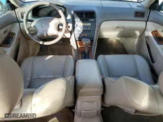 1999 Lexus ES 300 Luxury Sport Sdn with VIN JT8BF28G3X0225168, listed as a Copart auction lot 64237184 with 156,780 mi miles and Salvage Title. Bid and sale history available at carsss.com. Image 8.