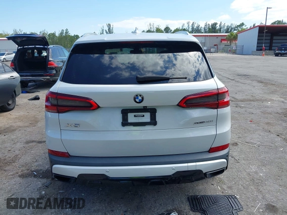 2019 BMW X5 xDrive40i with VIN 5UXCR6C51KLK83456, listed as a IAAI auction lot 42027389 with 94,332 mi miles and . Bid and sale history available at DreamBid. Image 16.