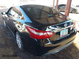 2018 Nissan Altima 2.5 SL with VIN 1N4AL3AP9JC270911, listed as a IAAI auction lot 41375582 with 90,449 mi miles. Bid and sale history available at carsss.com. Image 3.