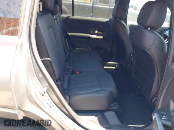2022 Mercedes-Benz GLB 250 с VIN W1N4M4GBXNW199530, выставлен на аукционе IAAI как лот 42407252 с пробегом 13 991 миль миль и . История ставок и продаж доступна на DreamBid. Изображение 8.