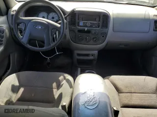 2002 Ford Escape XLT Choice with VIN 1FMYU03162KB99358, listed as a Copart auction lot 54183524 with 292,653 mi miles and Salvage Title. Bid and sale history available at carsss.com. Image 8.
