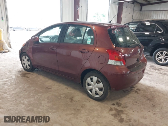 2010 Toyota Yaris z VIN JTDKT4K37A5289171, wystawiony jako IAAI lot #42436707 z przebiegiem 118 810 mil mil oraz . Historia ofert i sprzedaży dostępna na DreamBid. Obrazek 3.