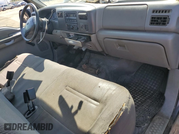 2002 Ford Super Duty F-250 XL with VIN 1FTNF20L82EC05758, listed as a Copart auction lot 71558824 with 134,922 mi miles and Non Repairable. Bid and sale history available at carsss.com. Image 8.
