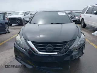 2017 Nissan Altima SV z VIN 1N4AL3AP4HC215163, wystawiony jako IAAI lot #41972238 z przebiegiem 147 627 mil mil oraz . Historia ofert i sprzedaży dostępna na DreamBid. Obrazek 12.