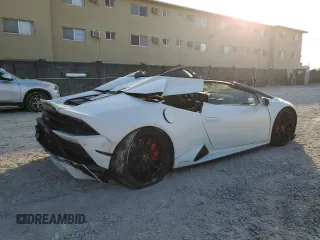2022 Lamborghini Huracan z VIN ZHWUT5ZF9NLA17926, wystawiony jako Copart lot #83543394 z przebiegiem 5 830 mil mil oraz Szkoda całkowita • Salvage title. Historia ofert i sprzedaży dostępna na DreamBid. Obrazek 3.
