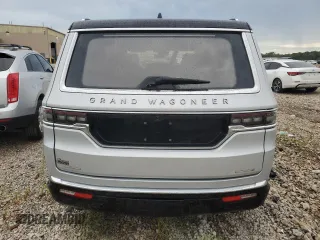 2023 Jeep Grand Wagoneer Series III with VIN 1C4SJVGP8PS514392, listed as a Copart auction lot 62769715 with 3,915 mi miles and Salvage title. Bid and sale history available at DreamBid. Image 6.