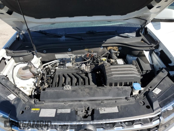 2018 Volkswagen Atlas Launch Edition with VIN 1V2BR2CA2JC509892, listed as a Copart auction lot 81272824 with 107,686 mi miles and Salvage title. Bid and sale history available at DreamBid. Image 12.