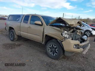 2016 Toyota Tacoma SR with VIN 5TFRX5GN8GX057937, listed as a IAAI auction lot 40760420 with 113,698 mi miles and . Bid and sale history available at carsss.com. Image 1.