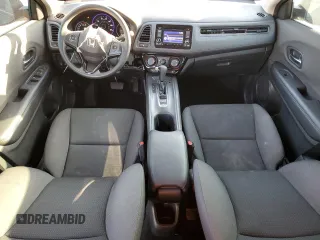 2022 Honda HR-V LX with VIN 3CZRU6H35NM702035, listed as a Copart auction lot 78418324 with 28,309 mi miles and Salvage Title. Bid and sale history available at DreamBid. Image 8.