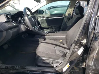 2019 Honda Civic EX z VIN 19XFC1F32KE204026, wystawiony jako Copart lot #52715125 z przebiegiem 108 457 mil mil oraz Szkoda całkowita • Salvage title. Historia ofert i sprzedaży dostępna na DreamBid. Obrazek 7.