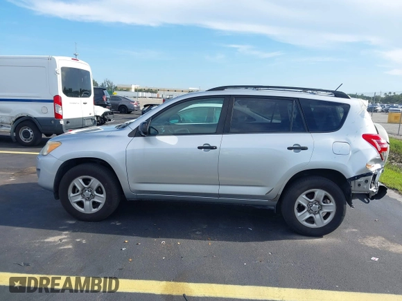 2010 Toyota RAV4 с VIN JTMKF4DV2A5028343, выставлен на аукционе IAAI как лот 42700055 с пробегом 146 553 миль миль и . История ставок и продаж доступна на DreamBid. Изображение 14.