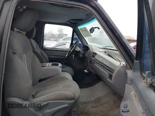 1995 Ford F-150 with VIN 1FTEX14N3SKC22102, listed as a IAAI auction lot 42384147 with 227,870 mi miles and . Bid and sale history available at DreamBid. Image 5.