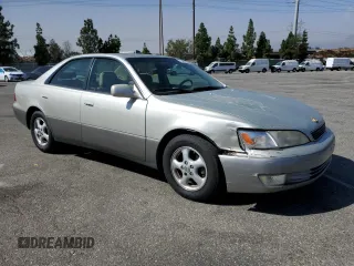 1997 Lexus ES 300 Luxury Sport Sdn with VIN JT8BF22GXV5010055, listed as a Copart auction lot 76507554 with 177,269 mi miles and Salvage Title. Bid and sale history available at carsss.com. Image 4.