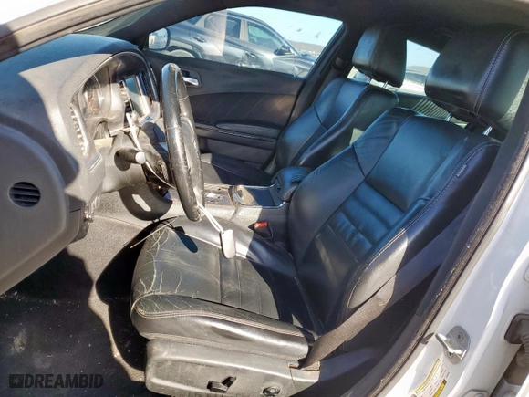 2013 Dodge Charger RT Max with VIN 2C3CDXCT0DH655555, listed as a Copart auction lot 48926305 with 209,027 mi miles and Clean Title. Bid and sale history available at carsss.com. Image 7.