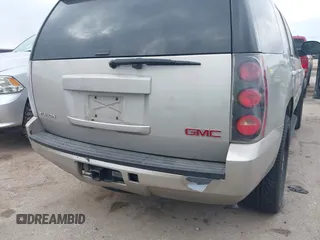 2008 GMC Yukon SLE w/3SA with VIN 1GKFC13C38R163590, listed as a IAAI auction lot 41518922 with 208,715 mi miles. Bid and sale history available at carsss.com. Image 6.