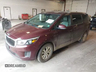 2017 Kia Sedona LX with VIN KNDMB5C15H6253952, listed as a IAAI auction lot 41881832 with 149,172 mi miles. Bid and sale history available at carsss.com. Image 2.