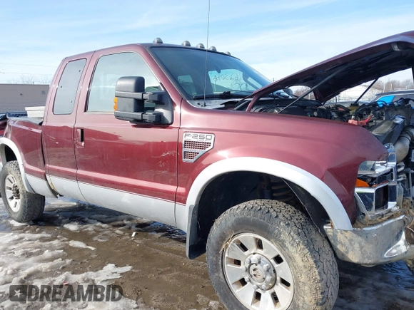 2010 Ford F-250 XL z VIN 1FTSX2BR8AEA31304, wystawiony jako IAAI lot #41623046 z przebiegiem 221 379 mil mil oraz . Historia ofert i sprzedaży dostępna na DreamBid. Obrazek 13.