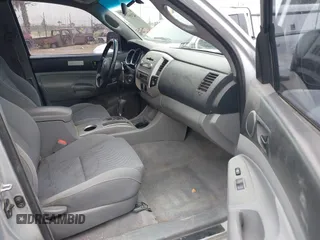 2006 Toyota Tacoma PreRunner z VIN 5TETU62N36Z153154, wystawiony jako IAAI lot #42450775 z przebiegiem 421 651 mil mil oraz . Historia ofert i sprzedaży dostępna na DreamBid. Obrazek 5.