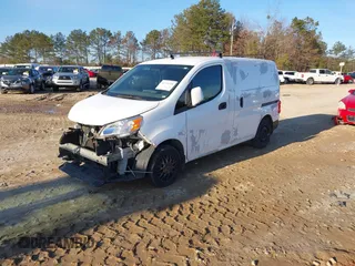 2017 Nissan NV200 S z VIN 3N6CM0KN2HK712280, wystawiony jako IAAI lot #41211228 z przebiegiem 153 840 mil mil oraz . Historia ofert i sprzedaży dostępna na DreamBid. Obrazek 18.
