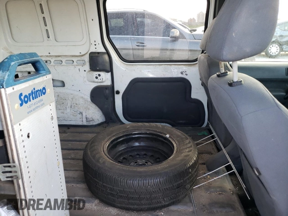 2013 Ford Transit Connect XL с VIN NM0LS6AN3DT148942, выставлен на аукционе Copart как лот 84146954 с пробегом Не указан миль и Чистый • Clean title. История ставок и продаж доступна на DreamBid. Изображение 10.