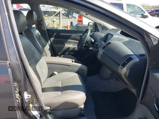 2006 Toyota Prius with VIN JTDKB20UX63190303, listed as a IAAI auction lot 41871826 with 147,124 mi miles. Bid and sale history available at carsss.com. Image 5.