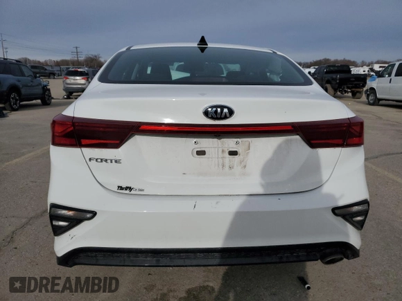 2020 Kia Forte LXS with VIN 3KPF24AD3LE179773, listed as a Copart auction lot 44082085 with 0 mi miles and Salvage Title. Bid and sale history available at carsss.com. Image 6.