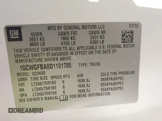 2013 Chevrolet Express Cargo z VIN 1GCWGFBA8D1101785, wystawiony jako IAAI lot #42617920 z przebiegiem 164 366 mil mil oraz . Historia ofert i sprzedaży dostępna na DreamBid. Obrazek 9.