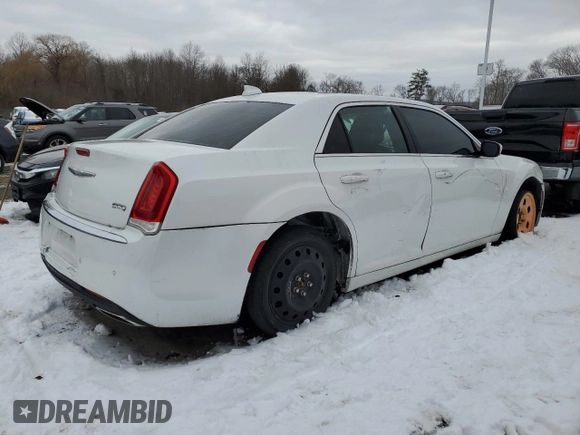 2016 Chrysler 300 Anniversary Edition with VIN 2C3CCARG2GH262025, listed as a Copart auction lot 44403395 with 127,752 mi miles and Clean Title. Bid and sale history available at DreamBid. Image 3.