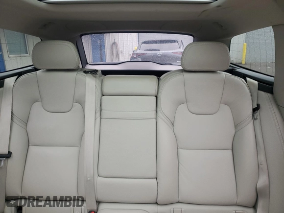 2020 Volvo V90 z VIN YV4A22NL7L1104414, wystawiony jako Copart lot #52523205 z przebiegiem 55 916 mil mil oraz Szkoda całkowita • Salvage title. Historia ofert i sprzedaży dostępna na DreamBid. Obrazek 10.