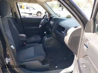 2015 Jeep Patriot High Altitude with VIN 1C4NJRFB4FD425660, listed as a IAAI auction lot 41821761 with 90,774 mi miles and . Bid and sale history available at carsss.com. Image 5.