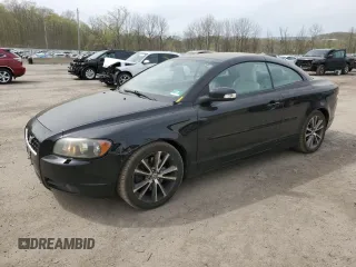 2010 Volvo C70 with VIN YV1672MC4AJ093259, listed as a Copart auction lot 54102895 with 151,914 mi miles and Clean Title. Bid and sale history available at carsss.com. Image 1.