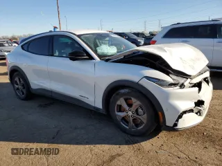 2023 Ford Mustang Mach-E Select с VIN 3FMTK1SS5PMA40069, выставлен на аукционе Copart как лот 87806565 с пробегом Не указан миль и Списание • Salvage title. История ставок и продаж доступна на DreamBid. Изображение 4.