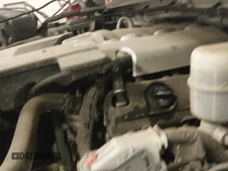 2015 Cadillac Escalade Platinum z VIN 1GYS4PKJ7FR594810, wystawiony jako IAAI lot #41246236 z przebiegiem 132 886 mil mil oraz . Historia ofert i sprzedaży dostępna na DreamBid. Obrazek 19.