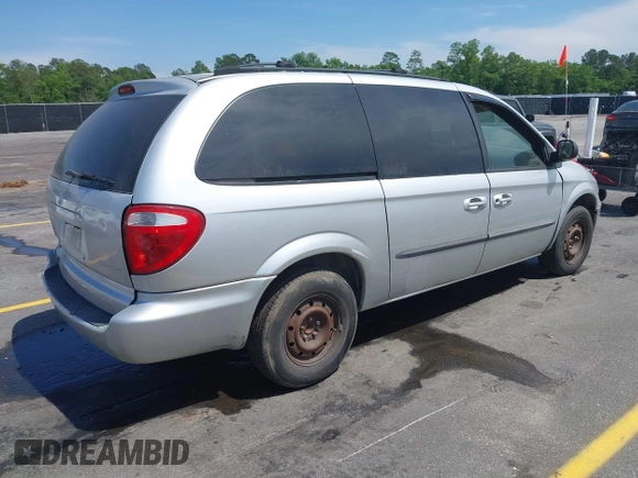 2002 Dodge Caravan Sport with VIN 2B4GP44362R699632, listed as a IAAI auction lot 42088557 with 237,844 mi miles. Bid and sale history available at carsss.com. Image 4.