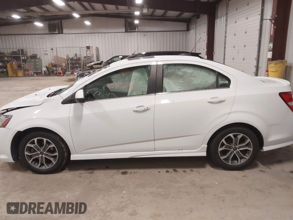 2019 Chevrolet Sonic LT с VIN 1G1JD5SB3K4148085, выставлен на аукционе IAAI как лот 42362745 с пробегом 140 839 миль миль и . История ставок и продаж доступна на DreamBid. Изображение 14.